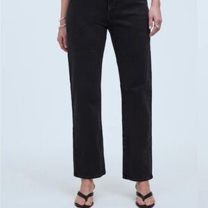 Madewell Women's Black Wash 90s Straight Jeans (Curvy)